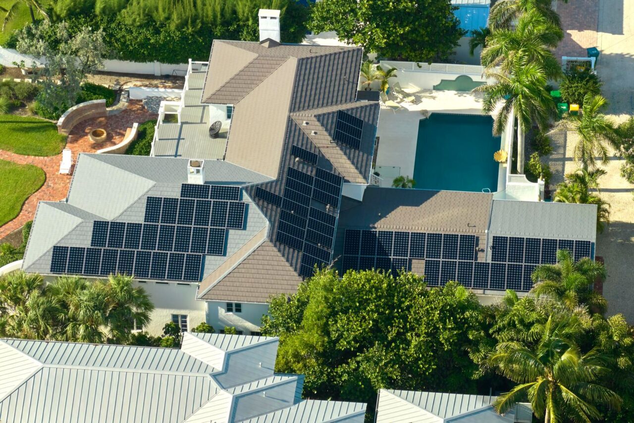Merită să instalezi panouri fotovoltaice fără Casa Verde?